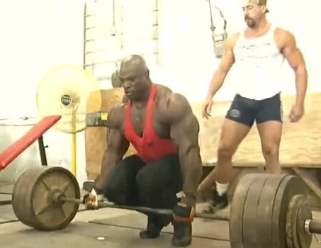 Ronnie Coleman agarre en peso muerto